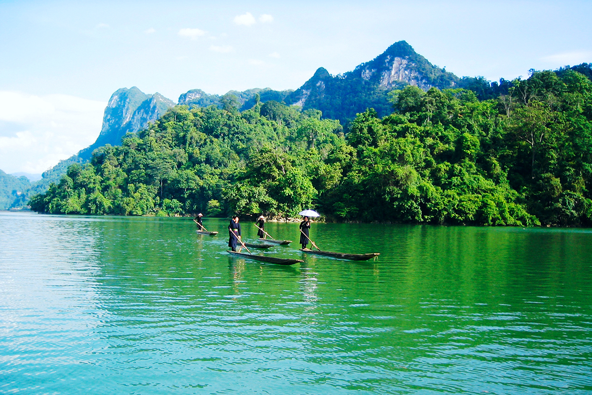 Hồ Ba Bể - thiên đường thủy sinh hoang sơ của Việt Nam