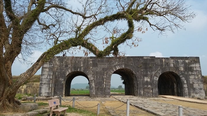 Thành cổ lịch sử với kiến trúc ấn tượng ở Thanh Hóa