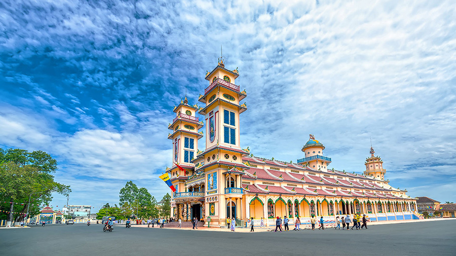 Đền thờ Cao Đài - Địa điểm ở Tây Ninh không thể bỏ qua